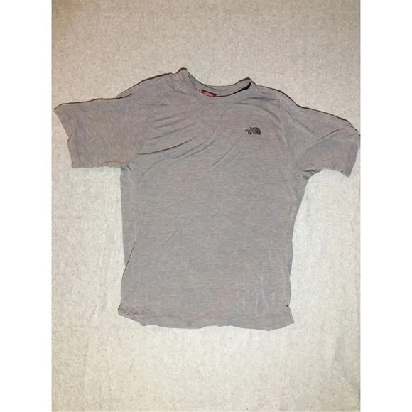 Mens The North Face Shirt Size Medium Grey Mesh Lightweight Workout Exercise - Picture 1 of 3